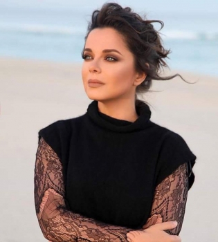 Несмотря на запрет: Наташе Королевой разрешили приехать на похороны бабушки в Киеве