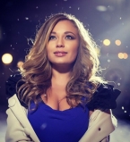 Самостоятельная дочь Яны Соломко делает покупки в супермаркете