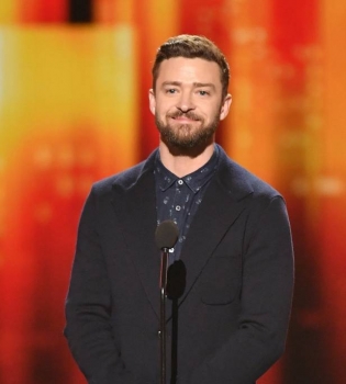 Джастин Тимберлейк растрогал поклонников обращением к сыну со сцены: &quot;Я тебя люблю, и марш в постель&quot;