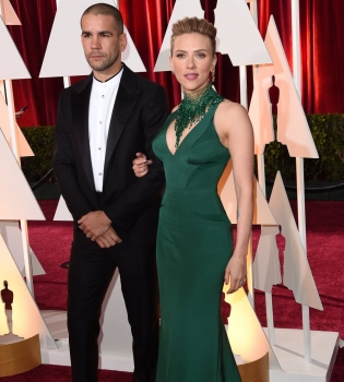 Любви больше нет: Скралетт Йоханссон разводится со своим мужем