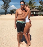 Глюкоза трогательно поздравила мужа с днем рождения