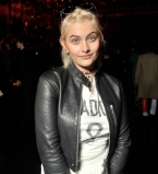 18-летняя дочь Майкла Джексона: &quot;Меня изнасиловали в 14 лет&quot;