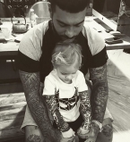 Тимати растрогал поклонников умилительными фото с дочерью Алисой