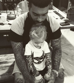 Тимати растрогал поклонников умилительными фото с дочерью Алисой