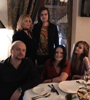 София Ротару с семьей