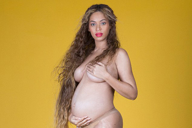 Обнаженная красота: беременная Бейонсе снялась полностью голой