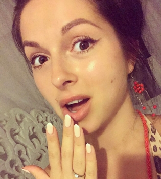 Нюша о своем женихе