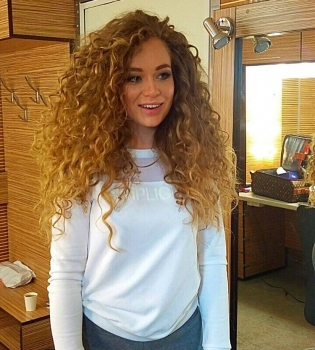 Яна Соломко показала свою бабушку