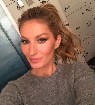 Так выглядит нежность: Жизель Бундхен опубликовала трогательное фото с супругом