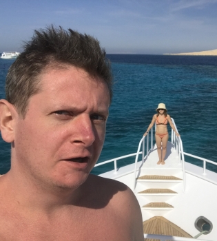 Евгений Сморигин отдохнул с женой в Египте