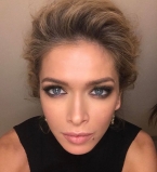 Красавицы-балерины: Вера Брежнева с младшей дочерью позируют в одинаковых балетных нарядах