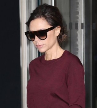 Виктория Бекхэм покоряет улицы Нью-Йорка отменным стилем