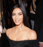 Настоящая куколка: Ким Кардашьян показала свою детскую фотосессию для журнала Barbie