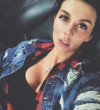 Анна Седокова объяснила, почему до последнего скрывала третью беременность