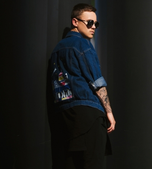 Артем Пивоваров фото