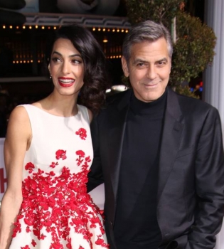 Мама Джорджа Клуни рассекретила пол его малышей