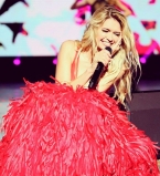 Вера Брежнева опубликовала фото без косметики