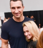 Хайден Панеттьери показала, что Владимир Кличко подарил ей на День влюбленных