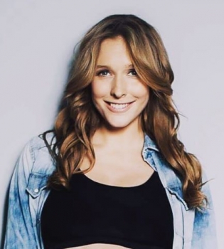 Катя Осадчая во второй раз стала мамой