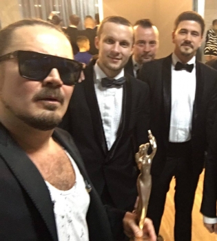 ТНМК получили премию Yuna-2017 за особые достижения в музыке