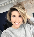 Горячая мамочка: Анита Луценко позирует в купальнике с дочерью