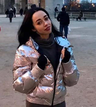 Екатерина Кухар в Париже