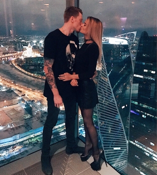 Сын Владимира Преснякова намекнул на свадьбу со своей девушкой