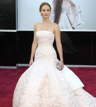 Дженнифер Лоуренс на Оскаре