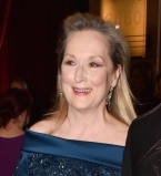 Кто победил Chanel: платье Мерил Стрип стало самым обсуждаемым на церемонии &quot;Оскар-2017&quot;