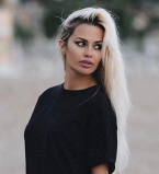 Когда счастлива до невозможности: Виктория Боня растрогала поклонников снимком с дочерью