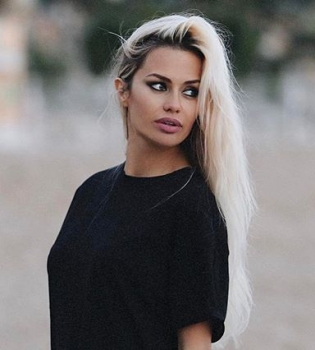 Когда счастлива до невозможности: Виктория Боня растрогала поклонников снимком с дочерью