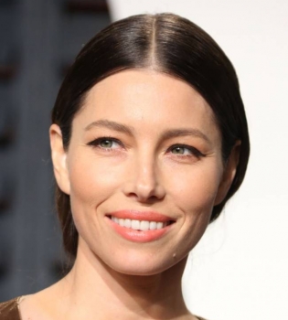 Утро после &quot;Оскара&quot;: Джессика Бил показала, как выглядит после ночных гуляний