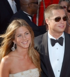 Брэд Питт вновь начал общаться с Дженнифер Энистон