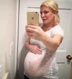 Тори Спеллинг фото 2017