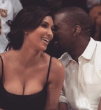 Ким Кардашьян опубликовала уникальное фото с супругом Канье Уэстом, сделанное задолго до брака