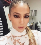 Какие ноги: Дженнифер Лопес поделилась новым откровенным фото