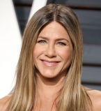 Дженнифер Энистон фото 2017