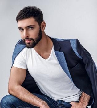 Самое заветное желание, раритетные фото, детские воспоминания: Виталий Козловский празднует день рождения