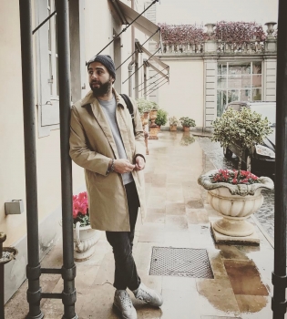 Иван Ургант опубликовал фото с женой