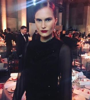 Алла Костромичева полностью разделась в новой фотосессии