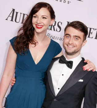 Гарри Поттер женится: Дэниэл Рэдклифф сделал предложение своей возлюбленной