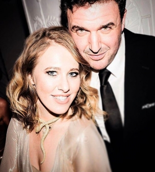 Ксения Собчак и Максим Виторган опубликовали первое видео сына