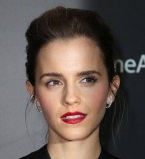 Сама элегантность: Эмма Уотсон блистает в дизайнерском платье Christopher Kane