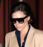 Идеально: Виктория Бекхэм покорила Нью-Йорк в наряде из собственной коллекции