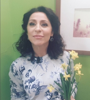 Эксклюзив Viva.ua: звезды СТБ Надежда Матвеева, Марина Узелкова и Михаил Присяжнюк  показали фото с личного архива и рассказали о детских мечтах