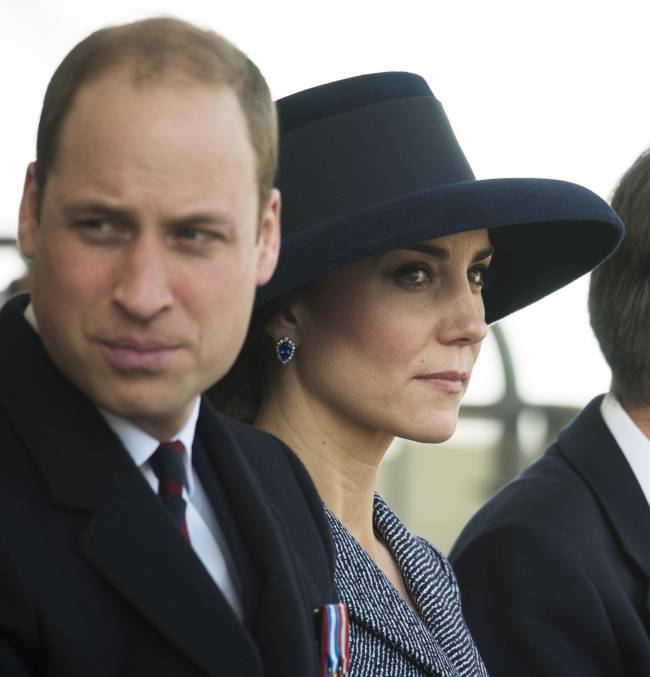 Реакция Кейт Миддлтон на провокационные кадры принца Уильяма с другой женщиной взволновала общественность