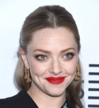 Аманда Сефрид тайно вышла замуж: "Мы просто сбежали из страны и сделали это!"