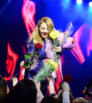 Тина Кароль на церемонии Viva Самые красивые-2017