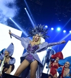 Оля Полякова на коне