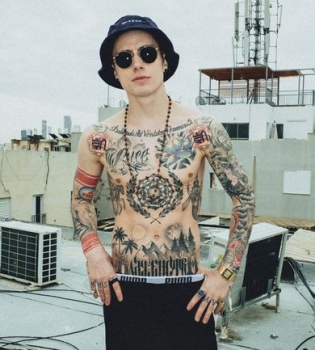 Quest Pistols Show фото